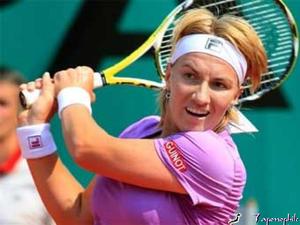 Кузнецова: "Было очень жарко" Российская теннисистка Светлана Кузнецова прокомментировала свою победу в первом круге Australian Open над южноафриканкой ...