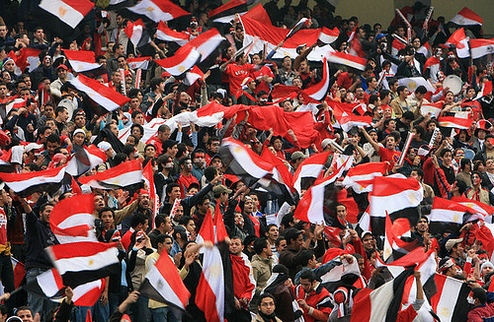 Год спустя До революции футбол для египтян был одним из главных источников блаженства. 