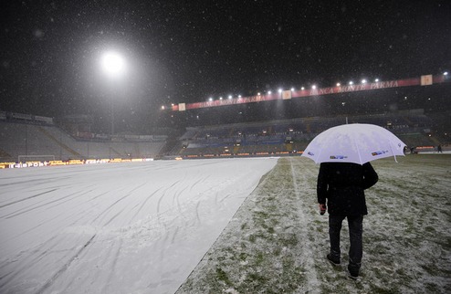 Из-за снегопада в Серии А отменили два матча В центральной и северной частях Италии продолжает бушевать природная стихия.
