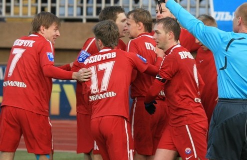 Ильичевец не заметил чешский Прибрам В ворота шестой команды чемпионата Чехии мариупольцы отгрузили пять забитых мячей. 