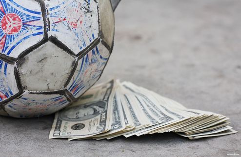 Уговор дороже денег? Свежие скандалы, связанные со ставками вновь запятнали репутацию футбола.
