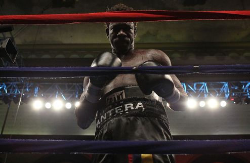 История, которая должна быть рассказана iSport.ua знакомит Вас с удивительной историей жизни колумбийского боксера Эдисона "Пантеры" Миранды.