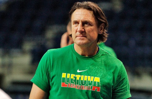 Знаменитый литовец возглавит Днепр? Вальдемарас Хомичюс может стать главным тренером днепропетровского клуба.