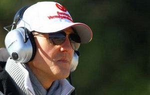 Формула-1. Шумахер: "Вряд ли я выиграю в Австралии" Пилот Мерседес Михаэль Шумахер рассказал, чего он ожидает от первого Гран-при сезона.