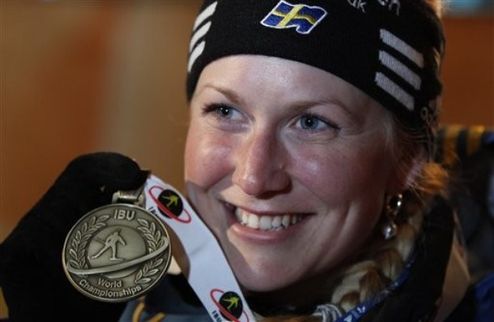 Биатлон. Экхольм завершает карьеру Шведская биатлонистка уходит из большого спорта.