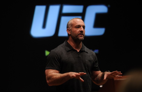 UFC: экспансия в сторону Европы Генеральный директор Ultimate Fighting Championship Лоренцо Фертитта сообщил о том, что в следующем году промоушен плани...