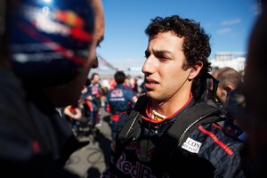 Формула-1. Риккьярдо: "Мы способны на большее" Даниэль считает, что потенциал Торо Россо гораздо выше, нежели девятое место по итогам Гран-при Австралии...