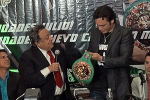 Сулейман: "Мартинес лишился титула по вине HBO" Президент WBC уверен, что Серхио Мартинесу нужно винить не Всемирный боксерский совет, а телеканал HBO. 