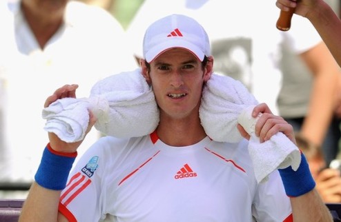 Мюррей: "Слабо сыграл на приеме" Британский теннисист прокомментировал поражение в финале турнира серии Мастерс в Майами.