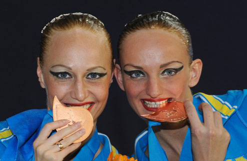 Синхронное плавание. ЧЕ. Украинская копилка пополнилась серебром и бронзой На чемпионате Европы украинские синхронистки выиграли две медали.