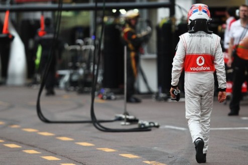 Формула-1. Баттон: мне не повезло на старте Гонку на Гран-при Монако пилот Макларена завершить не смог.