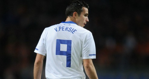 Ван Перси нравится Ювентус Но форвард Арсенала не намерен делать громких заявлений для окончания Евро-2012.