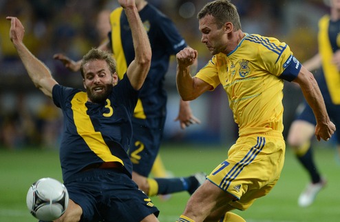 Украина в первом матче побеждает Швецию! Дубль Андрея Шевченко приносит нашей сборной первую победу на ЧЕ-2012.