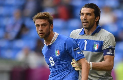 Буффон: "Мы играли очень хорошо" Голкипер сборной Италии Джанлуиджи Буффон прокомментировал исход матча со сборной Хорватии (1:1).