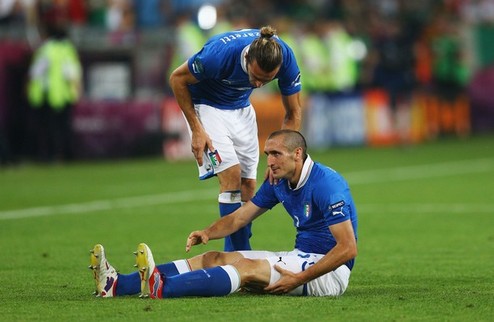 Кьеллини получил травму Повреждение ключевого защитника сборной Италии тревожит медслужбу команды.