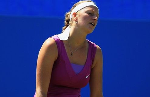 Истбурн (WTA). Радваньска и Квитова неожиданно сходят с дистанции На турнире в Великобритании с призовым фондом 637 тыс., долларов продолжаются матчи пе...