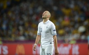 Бензема: "Не можем позволить себе играть так плохо" Карим остался недоволен командным выступлением сборной Франции в поединке со шведами, которым Ле Блё...