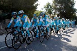 Велоспорт. Астана объявила состав на Тур де Франс За неделю до старта в Льеже 99-го Тур де Франс профессиональная команда Астана обнародовала список гон...