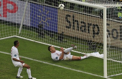 Судейские разборки Предлагаем вам разбор самых спорных эпизодов последних дней на Евро-2012.