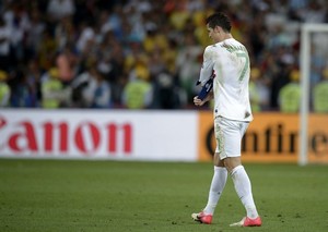 Роналду: "Согласился пробить пенальти пятым" После поражения в полуфинале от сборной Испании Криштиану пожелал Фурии Рохе победы на чемпионате Европы.