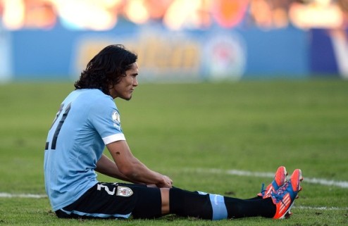 Ювентус требует ясности по Кавани Туринский клуб не прекращает попыток заполучить уругвайского форварда Наполи.
