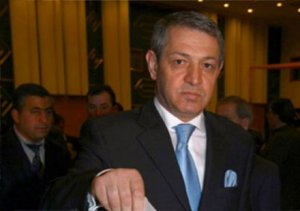Турецкий арбитр найден мертвым в гостинице Гарип Эркюмчю стал жертвой сердечного приступа.