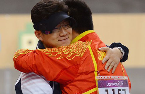 Пулевая стрельба. Южнокореец добывает первое золото для своей страны В Лондоне завершились индивидуальные соревнования среди мужчин из пневматического п...