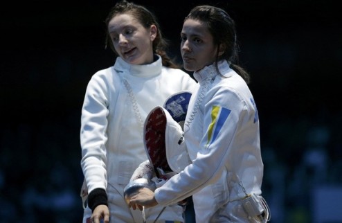 Фехтование. Шемякина побеждает россиянку и румынок Украинка успешно преодолела несколько раундов соревнований.