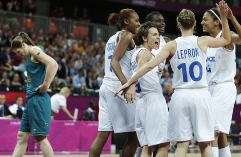 Женский баскетбол. Супердрама Австралии, разгром от США В Лондоне продолжились матчи женского баскетбольного турнира Олимпиады. 