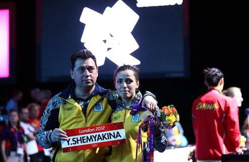 Шемякина: "Это самый счастливый день в моей жизни" Украинская шпажистка Яна Шемякина прокомментировала свою победу на Олимпиаде в Лондоне.