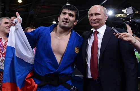 Дзюдо. Мужчины. Хайбулаев принес третье золото России Состоялись финальные поединки дзюдоистов в весовой категории до 100 кг.