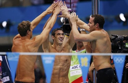 Прощальное золото Фелпса В своем последнем заплыве Майкл помог сборной США выиграть олимпийскую эстафету.