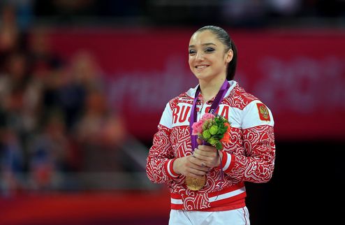 Спортивная гимнастика. Мустафина приносит России золотую медаль В упражнениях на разновысоких брусьях российской гимнастке не было равных.