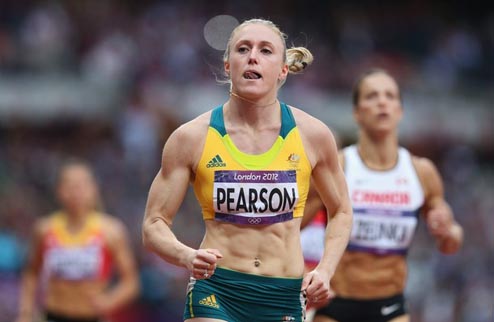 Пирсон устанавливает Олимпийский рекорд Австралийская бегунья добежала первой на дистанции 100 м с барьерами.