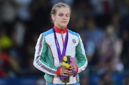 Мария Стадник: "Мы же не будем целоваться с Мерлени" Украинка взяла серебро на Олимпиаде в Лондоне в составе сборной Азербайджана.