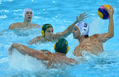 Водное поло. Венгрия одолела Австралию Состоялся второй поединок за 5-8 места среди мужчин.