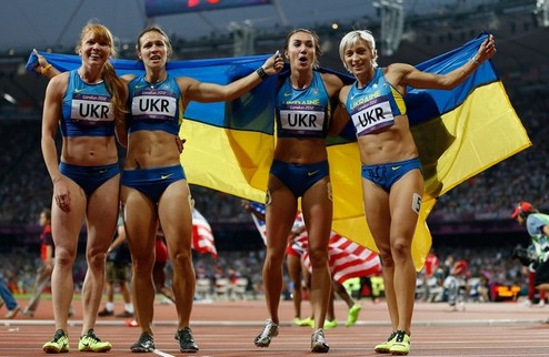 Брызгина: "Бронзовые медали — вклад всей команды" Елизавета Брызгина прокомментировала выступление командной эстафеты в беге 4х100 метров среди женщин.