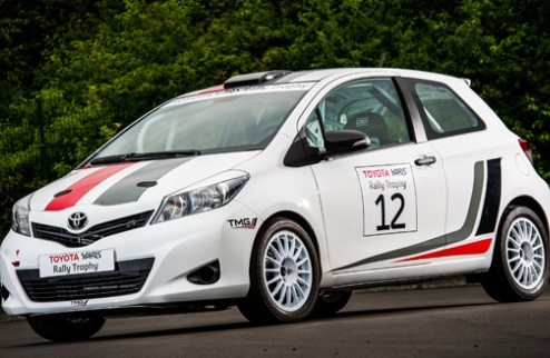 Тойота возвращается в WRC Компания представила раллийный автомобиль, который можно будет увидеть уже в ближайшем будущем.