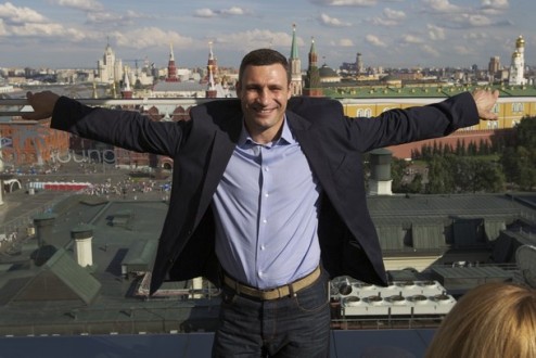 Виталий Кличко: "Физически Чарр немного сильнее меня" Украинский чемпион мира WBC морально готов к следующему выходу на ринг.