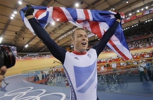 Герои Лондона. Крис Хой Британский трековик Крис Хой в Лондоне добавил в свою копилку еще две золотых медали Олимпиады, став самым успешным велосипедист...