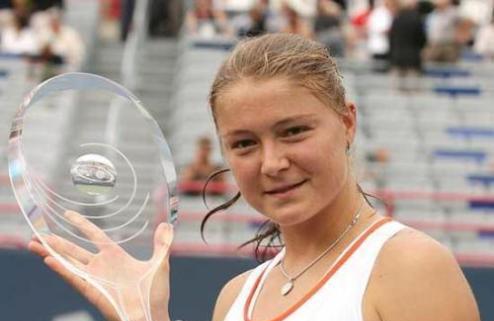 Сафина не исключает возвращения в большой теннис Российская теннисистка Динара Сафина дала понять, что она может возобновить карьеру.