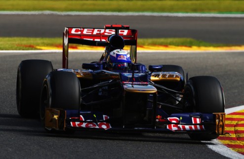 Формула-1. Риккьярдо: "Смогли воспользоваться аварией на старте" Пилот Торо Россо в Бельгии заработал свои первые очки после Гран-при Австралии.