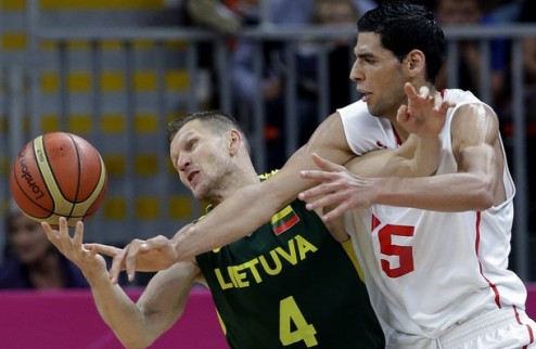 Каукенас и братья Лавриновичи идут на выборы Литовские баскетболисты решили последовать примеру Виталия Кличко и Андрея Шевченко.