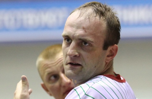 Кондрусевич пробует себя на тренерской работе Теперь уже экс-игрок запорожского Ферро вернулся на родину. 