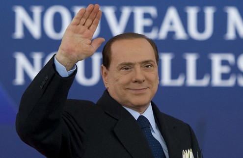 Берлускони: полное доверие к Галлиани Президент Милана доверяет своему вице-президенту.