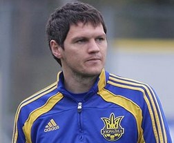 Михалик: "Хотелось бы попросить фанатов прийти на Олимпийский" Защитник сборной Украины сегодня ожидает поддержки 12-го игрока. 