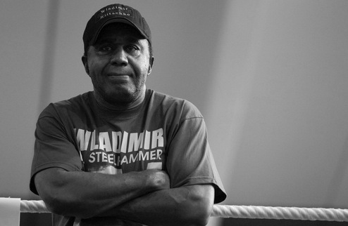 Эмануэль Стюард (1944-2012): бокс прощается с легендой Включенный в боксерский Зал Славы тренер и аналитик HBO скончался от рака.