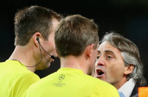 УЕФА хочет наказать Манчини Главному тренеру Сити может достаться за стычку с арбитром.