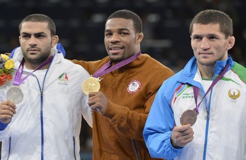 Вольная борьба. Тигиев лишился олимпийской медали Еще один медалист Олимпиады в Лондоне остался без своей награды.
