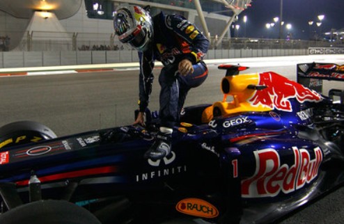 Формула-1. Рено: Топлива у Феттеля должно было хватить Компания заявляет, что у них не было никаких проблем с техникой во время Гран-при Абу-Даби.